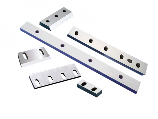Carbide cutting blade