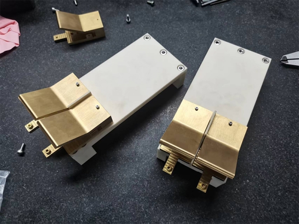 Ceramic Clip for Short-circuit test